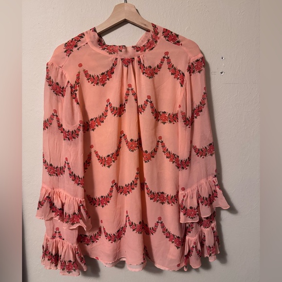 Nikasha by Anthropologie pink ruffle edge blouse Size Small - Picture 2 of 12